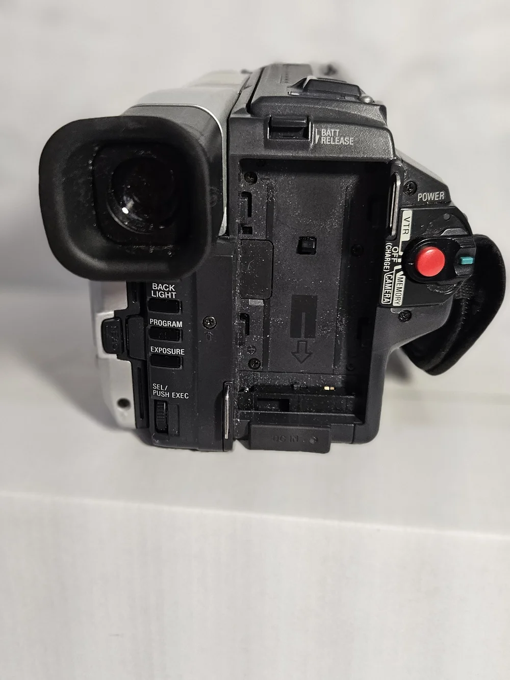 Sony DCR-TRV520 Digital8 Hi8 Video8 Handycam Watch Play Video Transfer VCR #272